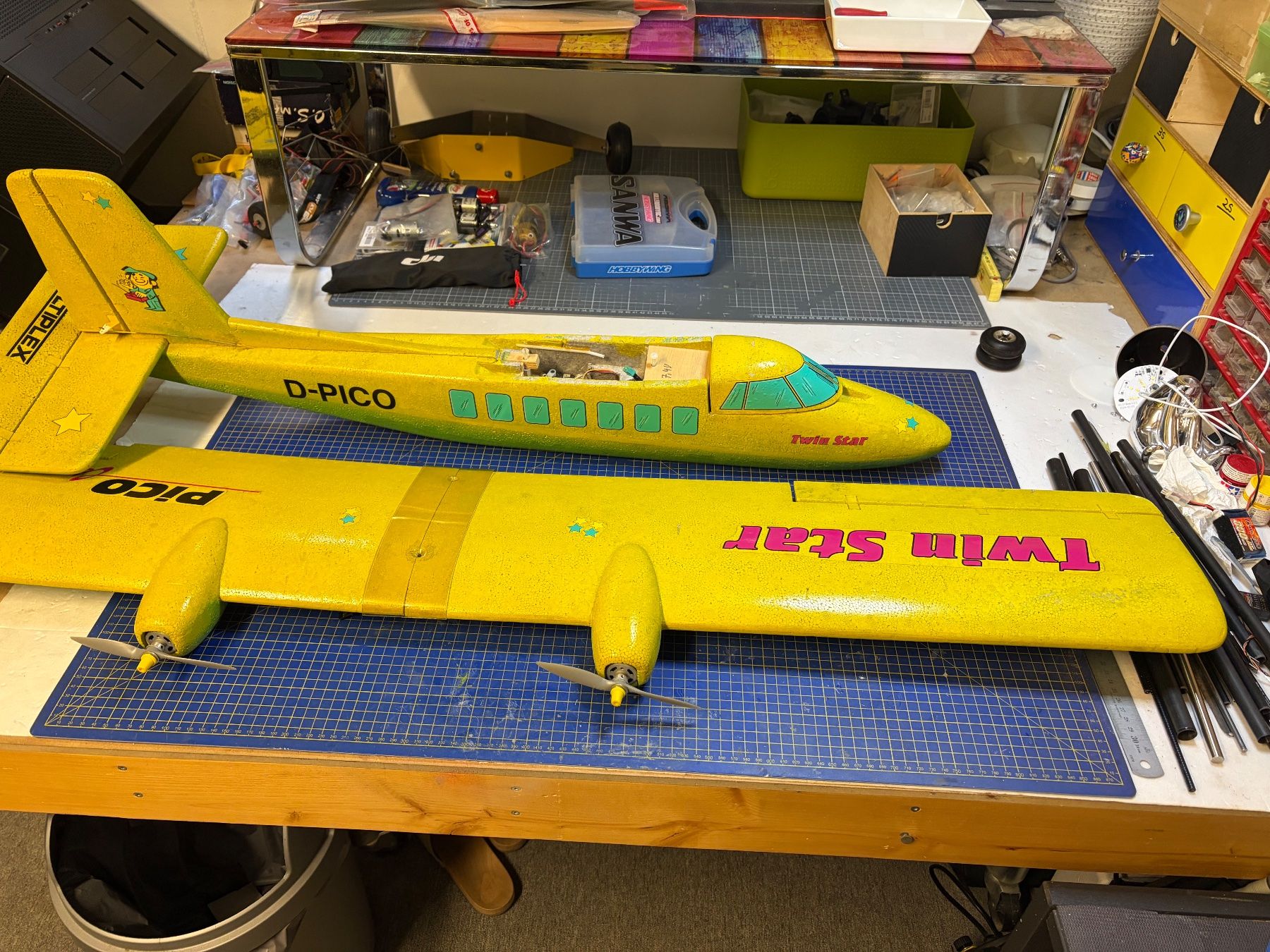 Multiplex RC Modellbau: Multiplex Twin Star RC Flugzeug gelb – Gebraucht aus Glattbrugg von Olio7 5