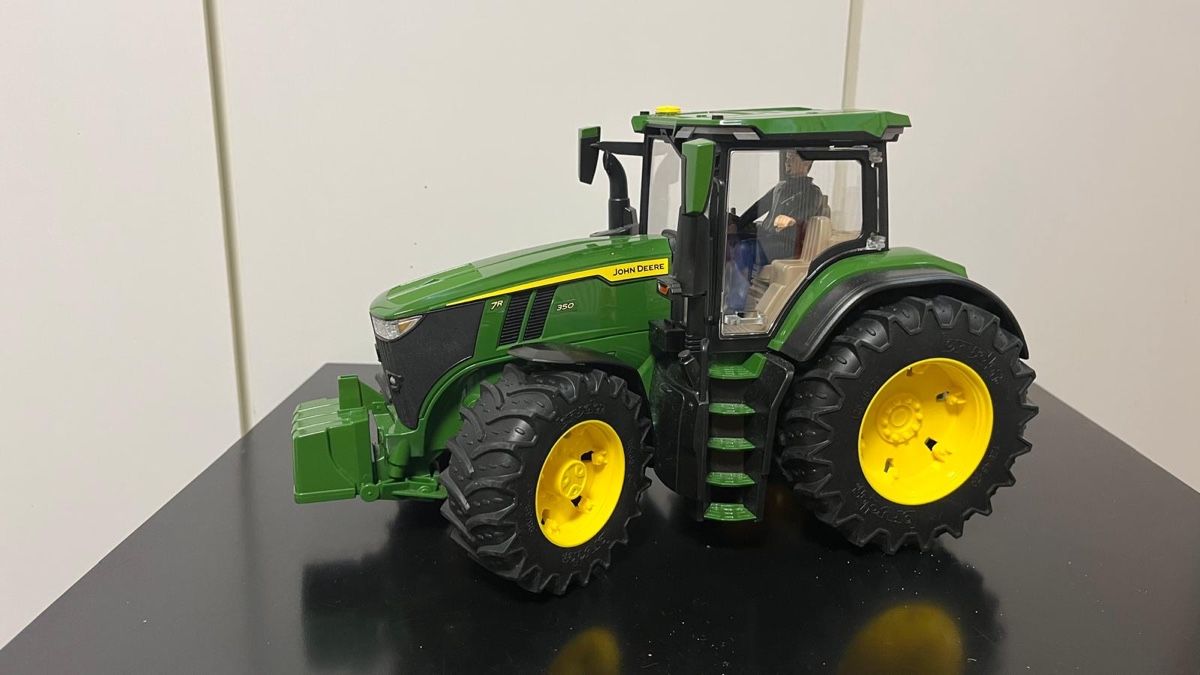 Bruder Giocattoli: Bruder Traktor – Usato da Frauenkappelen venduto da Solero6