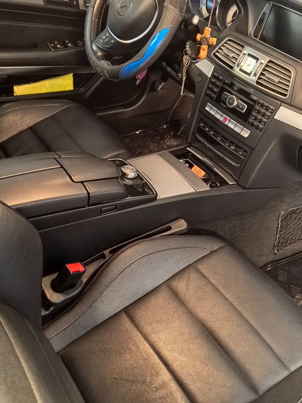 Mercedes-Benz Automobili: Mercedes E350 Coupe 4matic silber – Usato da Recherswil venduto da Jovano 5