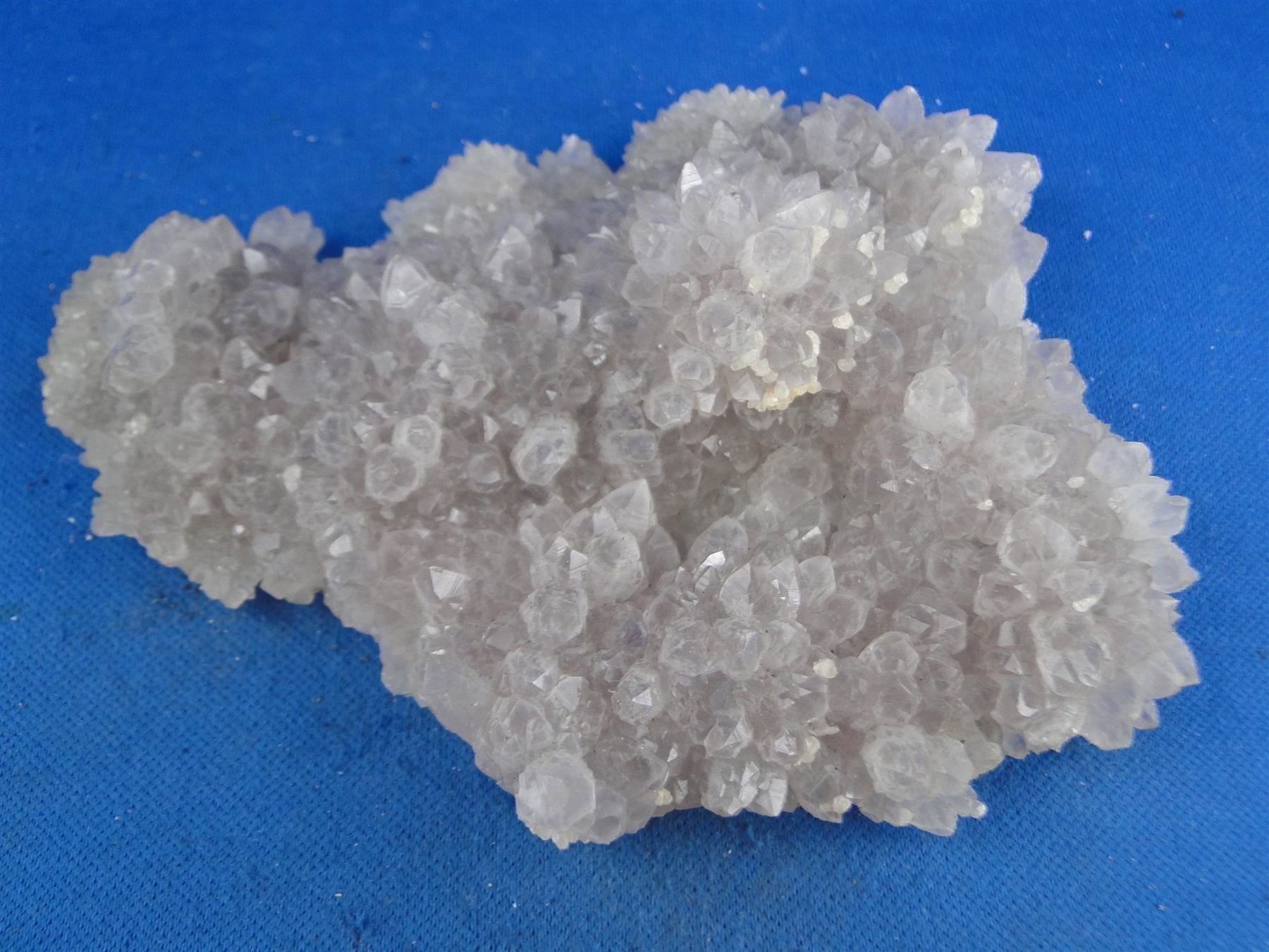 Minerali & Pietre curative: Quartz var Amethyst – Usato da Schinznach Bad venduto da Demerald