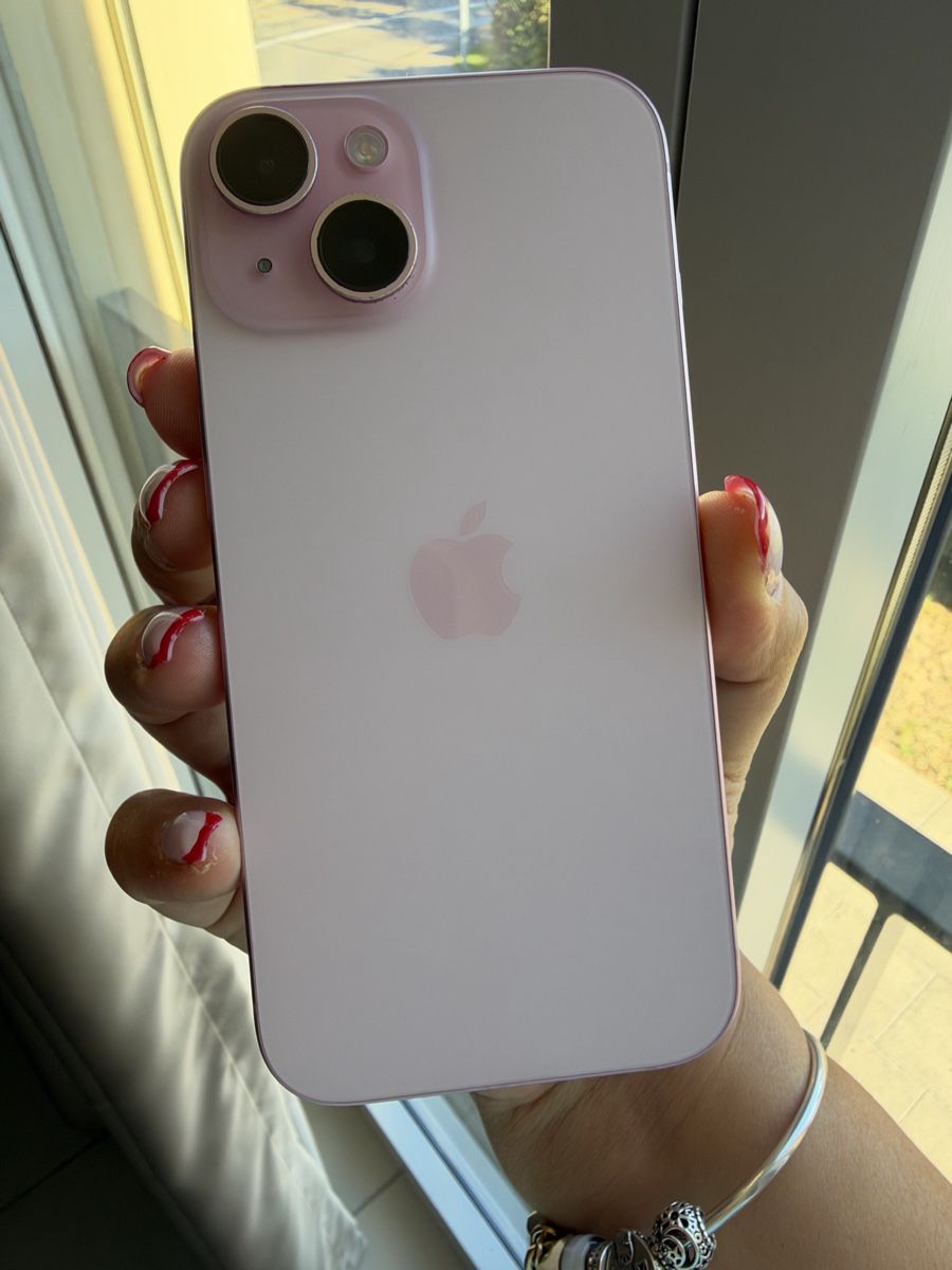 Apple Telefoni cellulari / Smartphones: Iphone 15 – Nuovo (secondo la descrizione) da Dintikon venduto da vio_2x7q 2