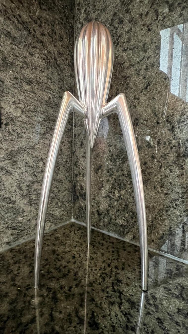 Alessi Appareils de cuisine: ALESSI Zitruspresse – D'occasion à Davos Platz par mmaicki