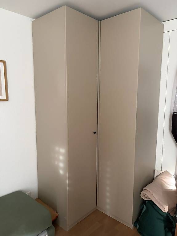 Armadi: PAX Eckschrank beige – Usato da Belp venduto da gridu1