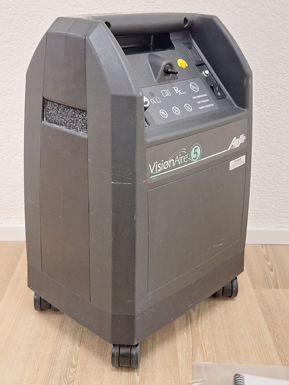 Attrezzature mediche: VisionAire 5 Sauerstoffkonzentrator – Usato da Grüt (Gossau ZH) venduto da wisdomio7 2