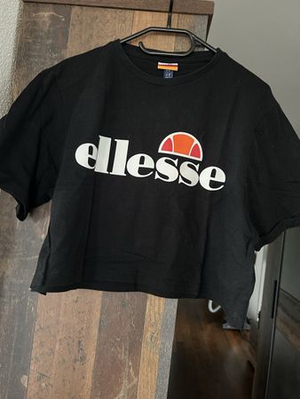 Schwarzes Ellesse T-Shirt, Grösse 40 Top Zustand!