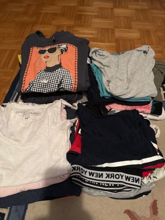 Kleiderpaket T-Shirts ( 40 Teile)