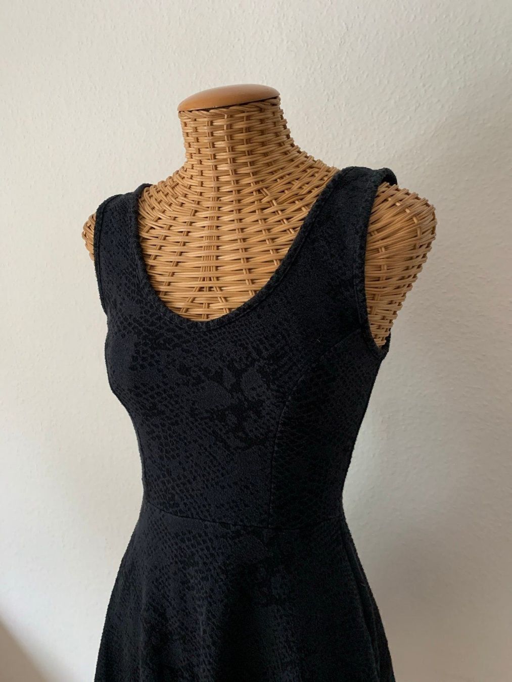 Topshop Robes: TOPSHOP Kleid grau-schwarz gemustert 34 – D'occasion à Zürich par Diazaio 1