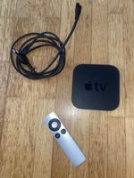 Apple TV Generation 3 mit Fernbedienung und Kabel