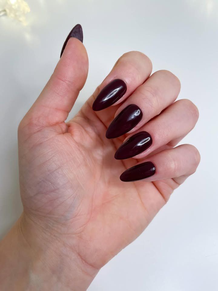 Ongles artificiels: Press on nails – Neuf avec emballage d'origine à Wil SG par ale_x2zk