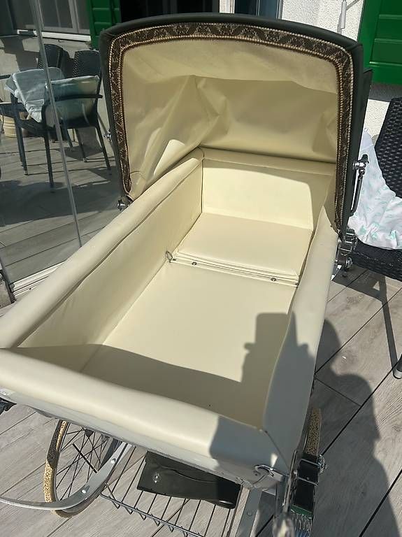 Carrozzine: Englischer Vintage Kinderwagen Silver Cross – Usato da Oberrüti venduto da eve_l68w 1