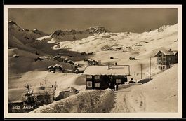 AK Arosa, Winteransicht mit Chalets und Bergen