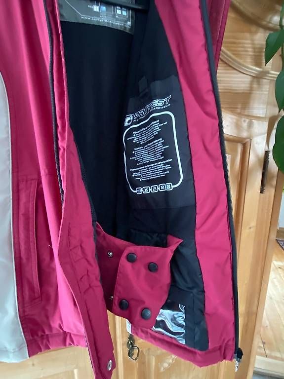 Vestes: Snowboard-Jacke – D'occasion à Rumisberg par Simba97 1