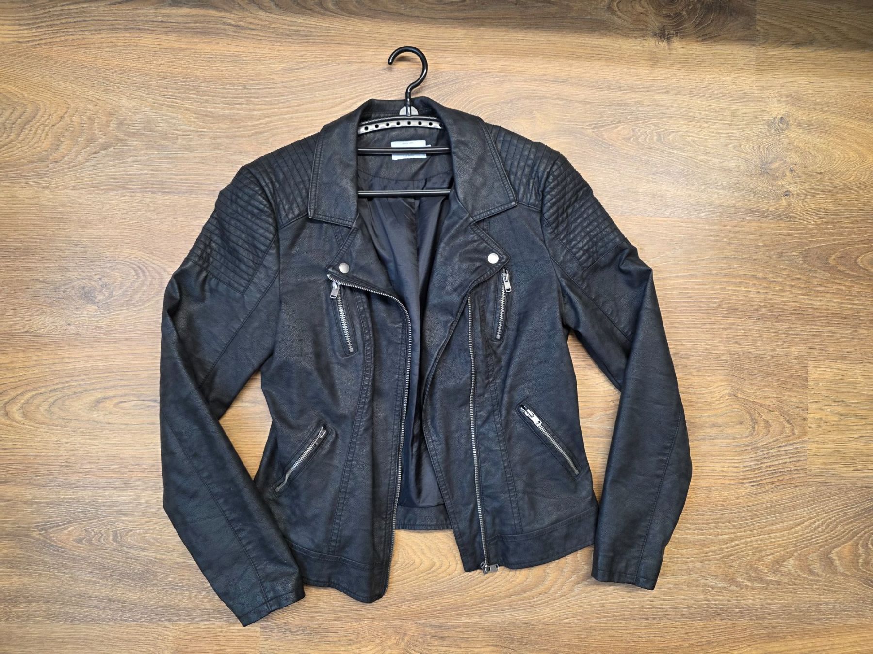 Only Giacche: Jacke, Bikerjacke, Lederimitat schwarz Only Gr. 40 – Nuovo (secondo la descrizione) da Nebikon venduto da Japostyle