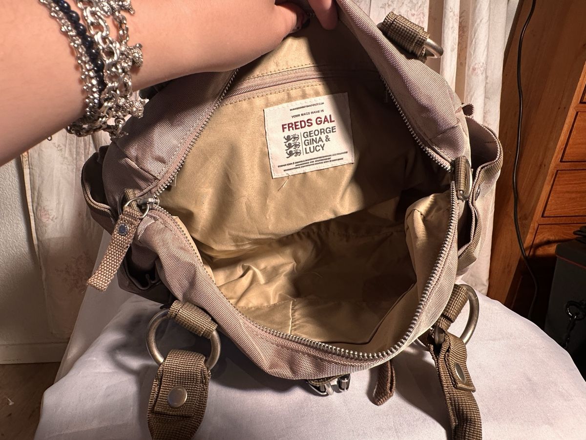 George Gina & Lucy Borse: GG&L 'Freds Gal' Handtasche – Nuovo (secondo la descrizione) da Buchs AG venduto da Amethyst_01 4