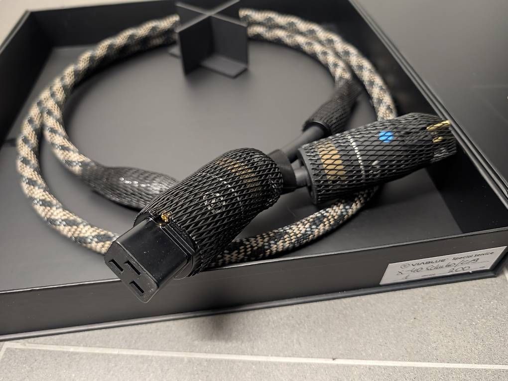 Viablue Cavi: VIABLUE X-40 Silver Stromkabel 200cm (C19) – Usato da Rickenbach b. Wil venduto da StGrand 1