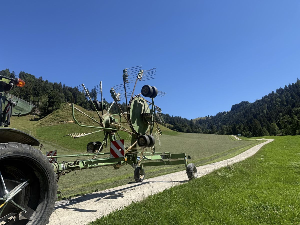 Krone Raccolta foraggio grezzo: Krone Doppelschwader – Usato da Fankhaus (Trub) venduto da fendt211