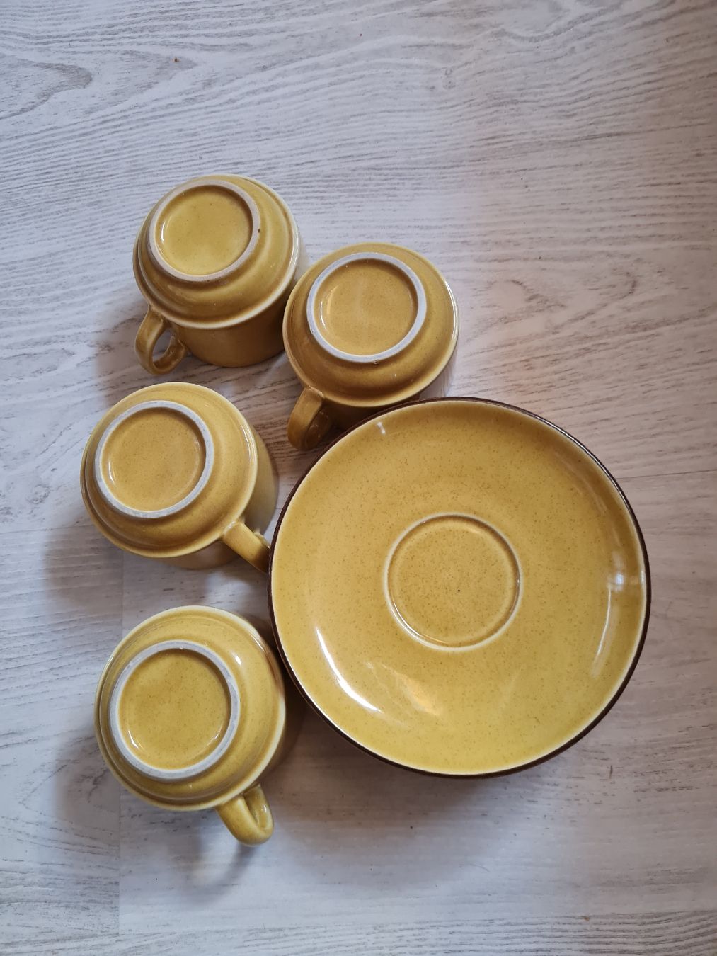 Rössler Tazze: Rössler Kaffeetassen Set 4-teilig senffarben – Usato da Münsingen venduto da Cuci31 3