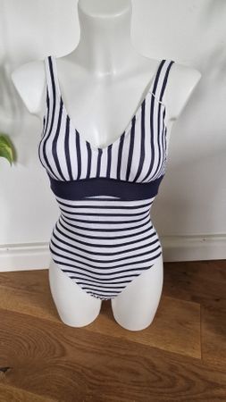Sommerlicher Badeanzug, gestreift, Gr. 36/S, neu