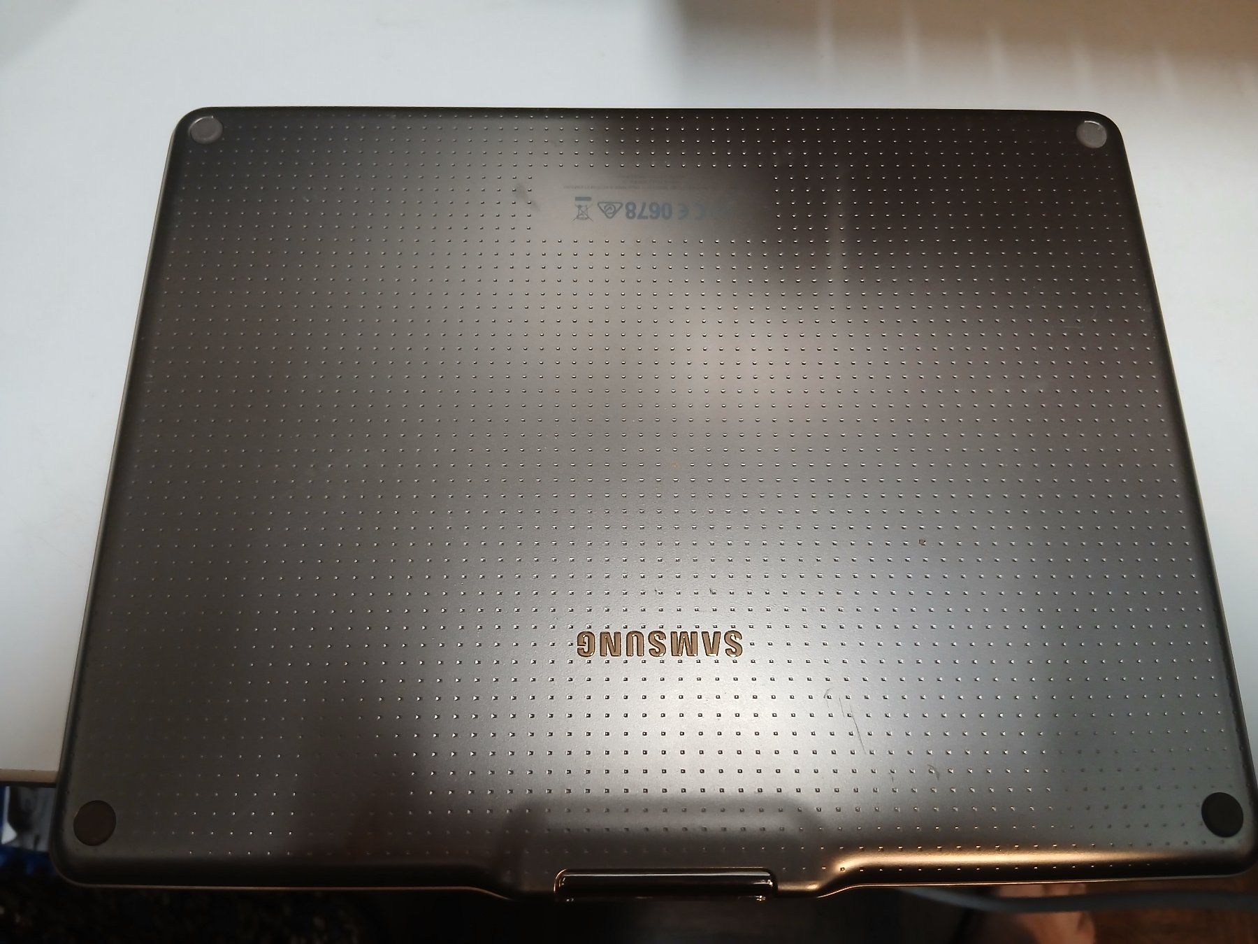 Samsung Tastiere: Samsung Tablet Tastatur EJ-CT800 – Difettoso da Bottmingen venduto da Bartel57 1