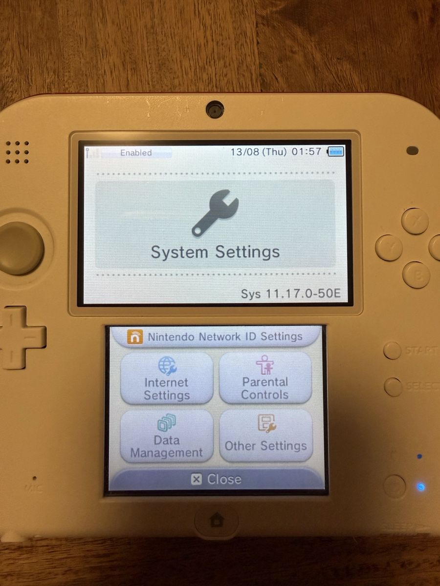 Nintendo Konsolen: Nintendo 2DS Konsole - Homebrew – Gebraucht aus Dietikon von cig_isc 1