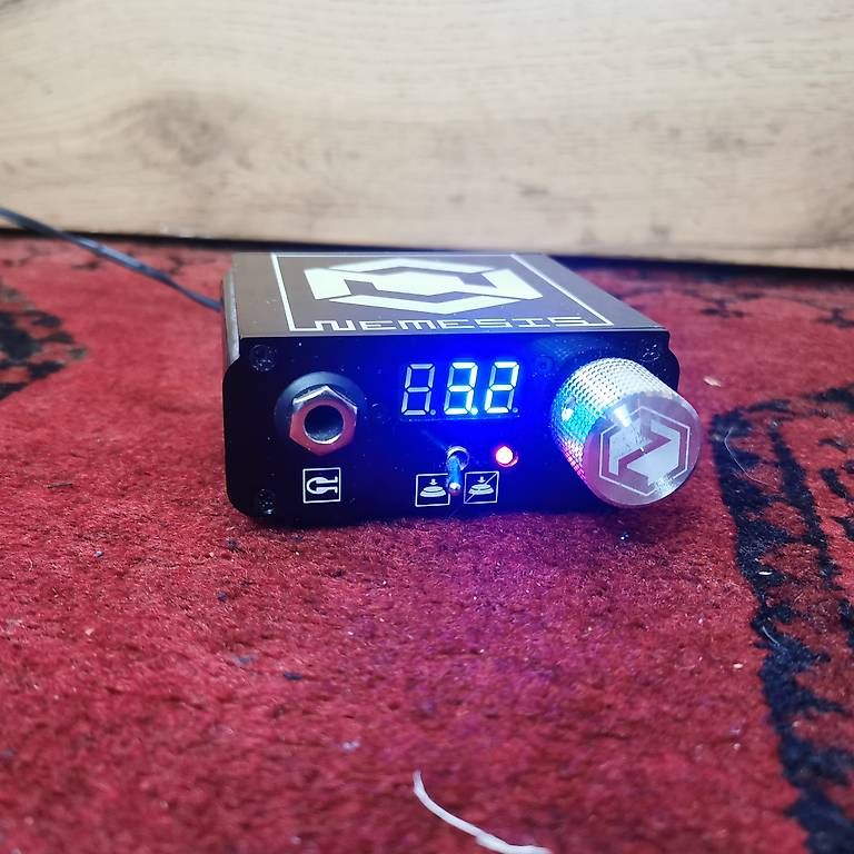 Strumenti musicali: Power Supply (Nemesis Kwadron)  – Usato da Winterthur venduto da Cyi_paint