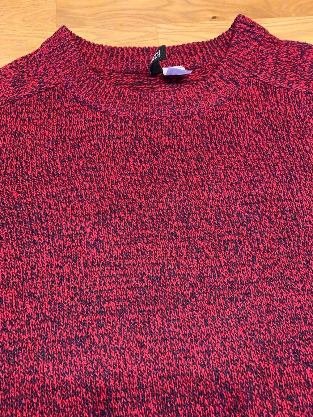 Pulls & Sweat-shirts: H&M Divided Pullover Gr.XS – D'occasion à Oberdorf SO par sa-na 1