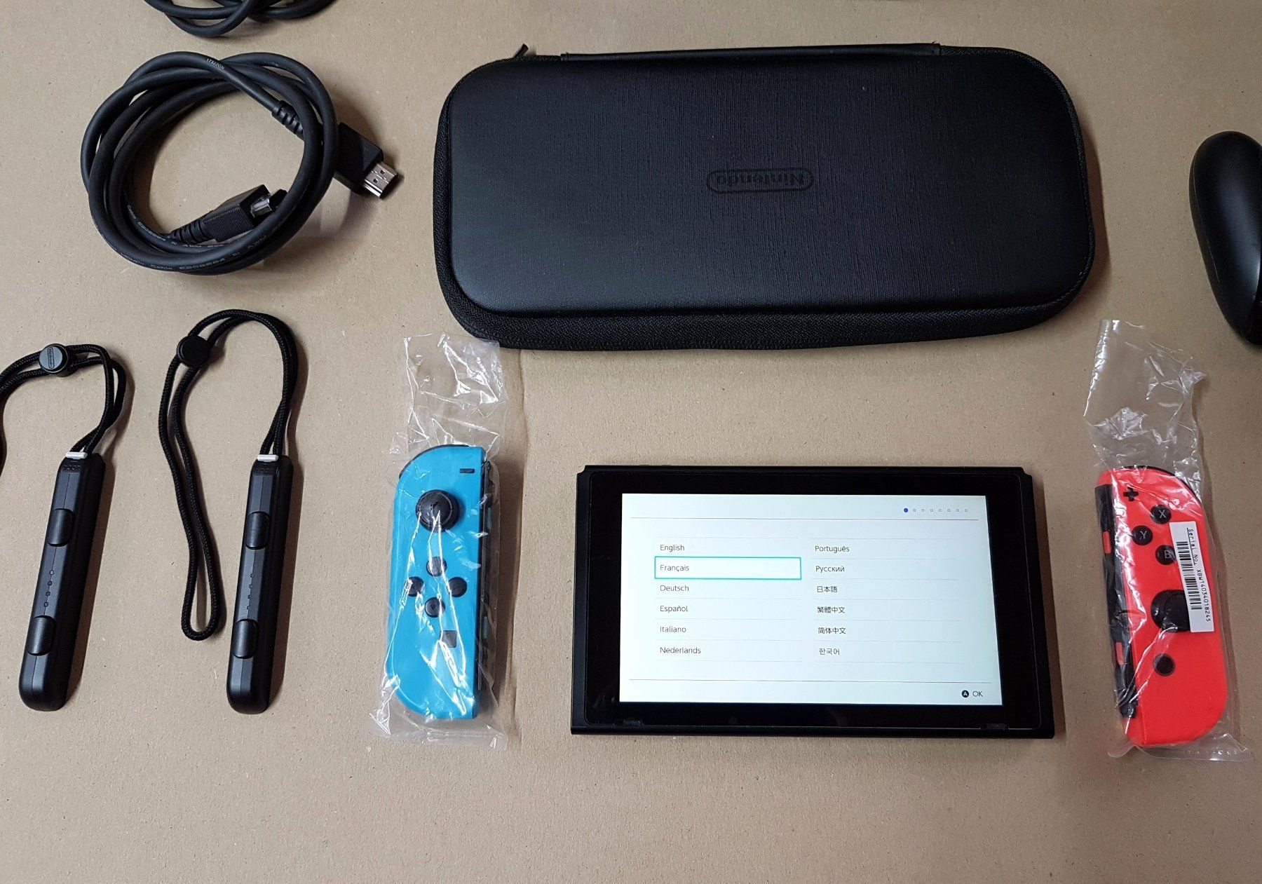 Nintendo Console: Nintendo Switch mit Zubehör – Usato da Schüpfheim venduto da li-li 1