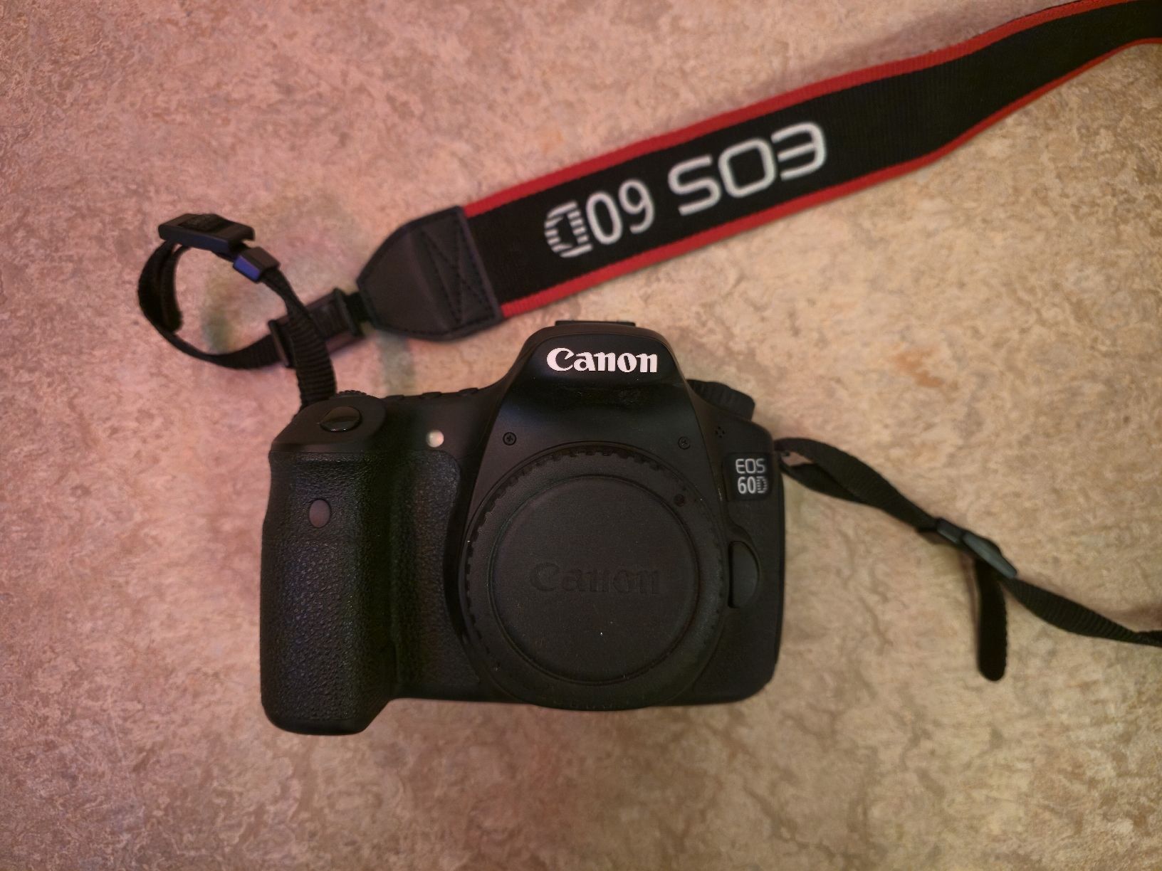 Canon Fotocamera: Canon EOS 60D - 24119 Auslösungen - Canon RC-6 – Usato da Schaffhausen venduto da hm81cd