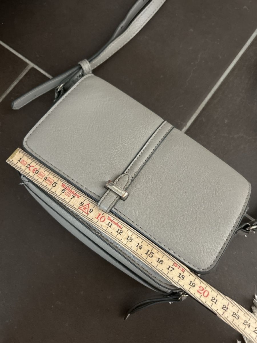 Borse da donna: Handtasche grau von Accessorize – Usato da Winterthur venduto da Guizza93 1