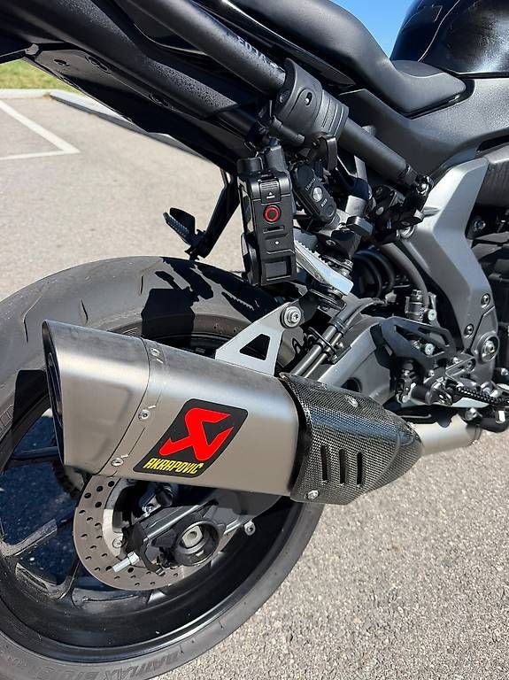 Strada: Yamaha R7 - 55kw - Akrapovic – Usato da Yverdon les bains venduto da Tquad1400 2