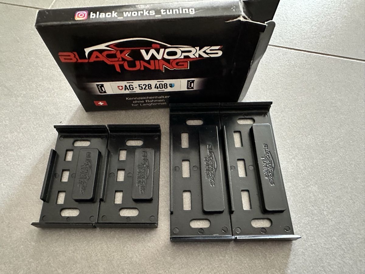 Swiss Klick Wandhalterungen: Black Works Tuning Kennzeichenhalter Kurz und Lang Format – Neu und originalverpackt aus Luzern von xonka