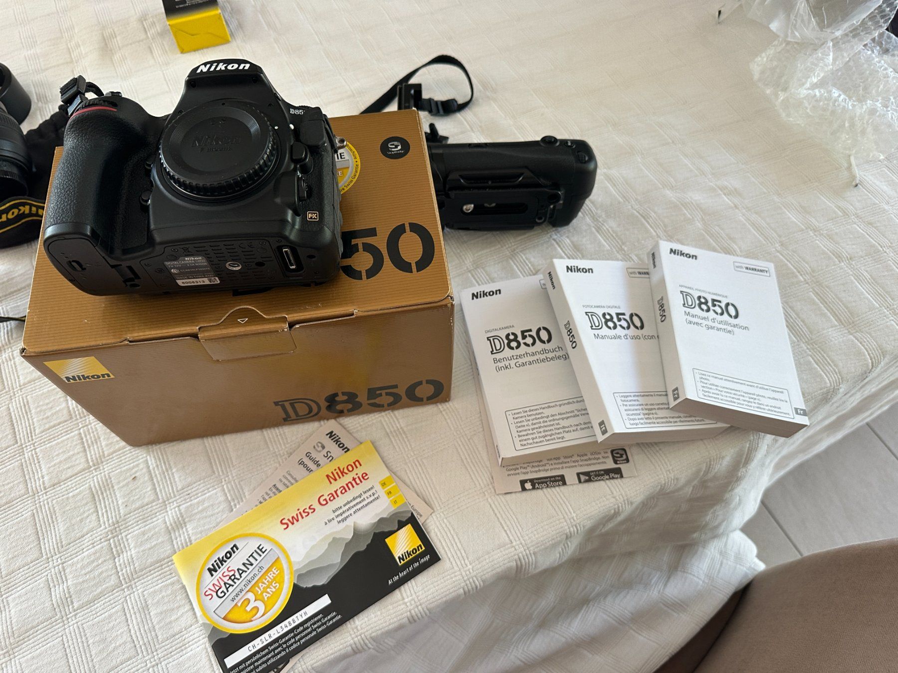 Nikon Fotocamera: Nikon D850 Professional Set – Nuovo (secondo la descrizione) da Gilly venduto da GeorgMN 9