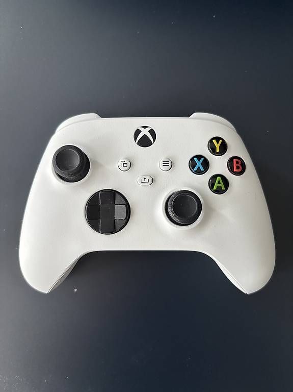 Microsoft Manettes: XBOX Wireless Controller – D'occasion à Reinach BL par sim_cg2g 1