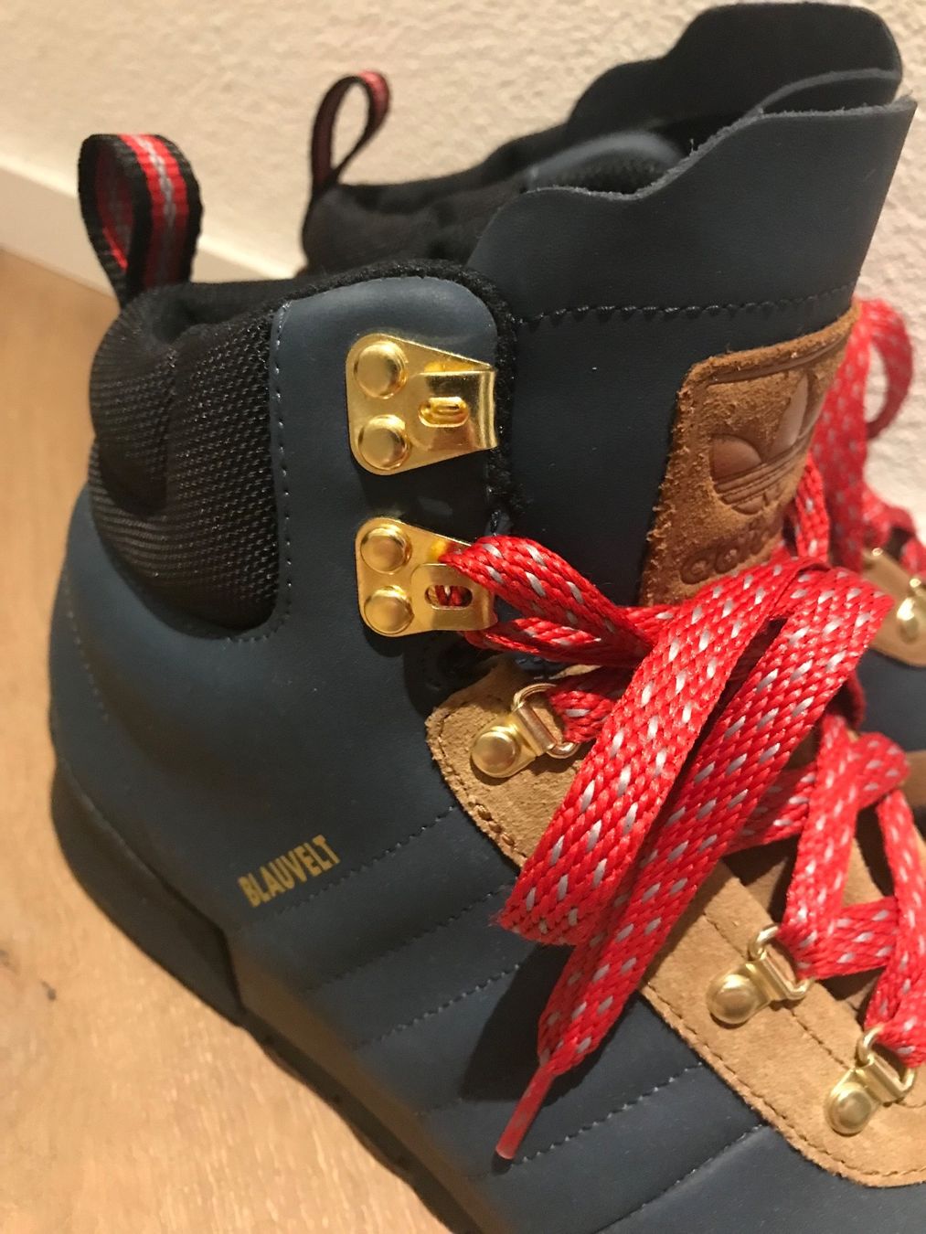Adidas Scarpe da donna: NEU Adidas Blauvelt Schuhe Gr. 40 – Nuovo (secondo la descrizione) da Affoltern am Albis venduto da variablend 1
