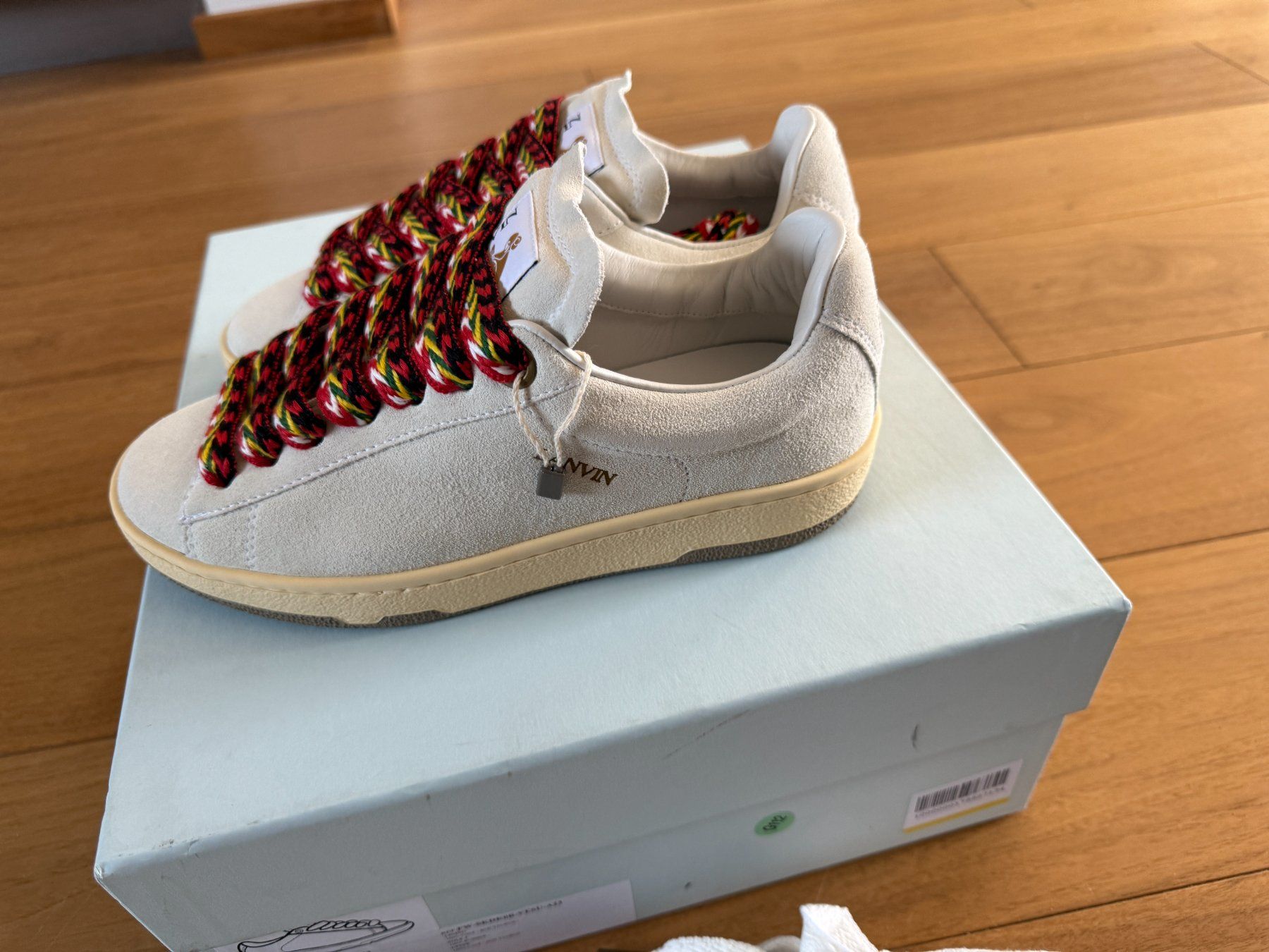 Lanvin Damenschuhe: New CHF 590 Lanvin suede sneakers - 38 – Neu und originalverpackt aus St-Sulpice VD von juhdu 5
