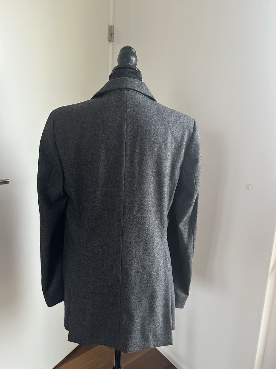 Brunello Cucinelli Giacche: Brunello Cucinelli grey flannel blazer - IT44 - never worn – Nuovo (secondo la descrizione) da Langnau am Albis venduto da bar_ml6k 3