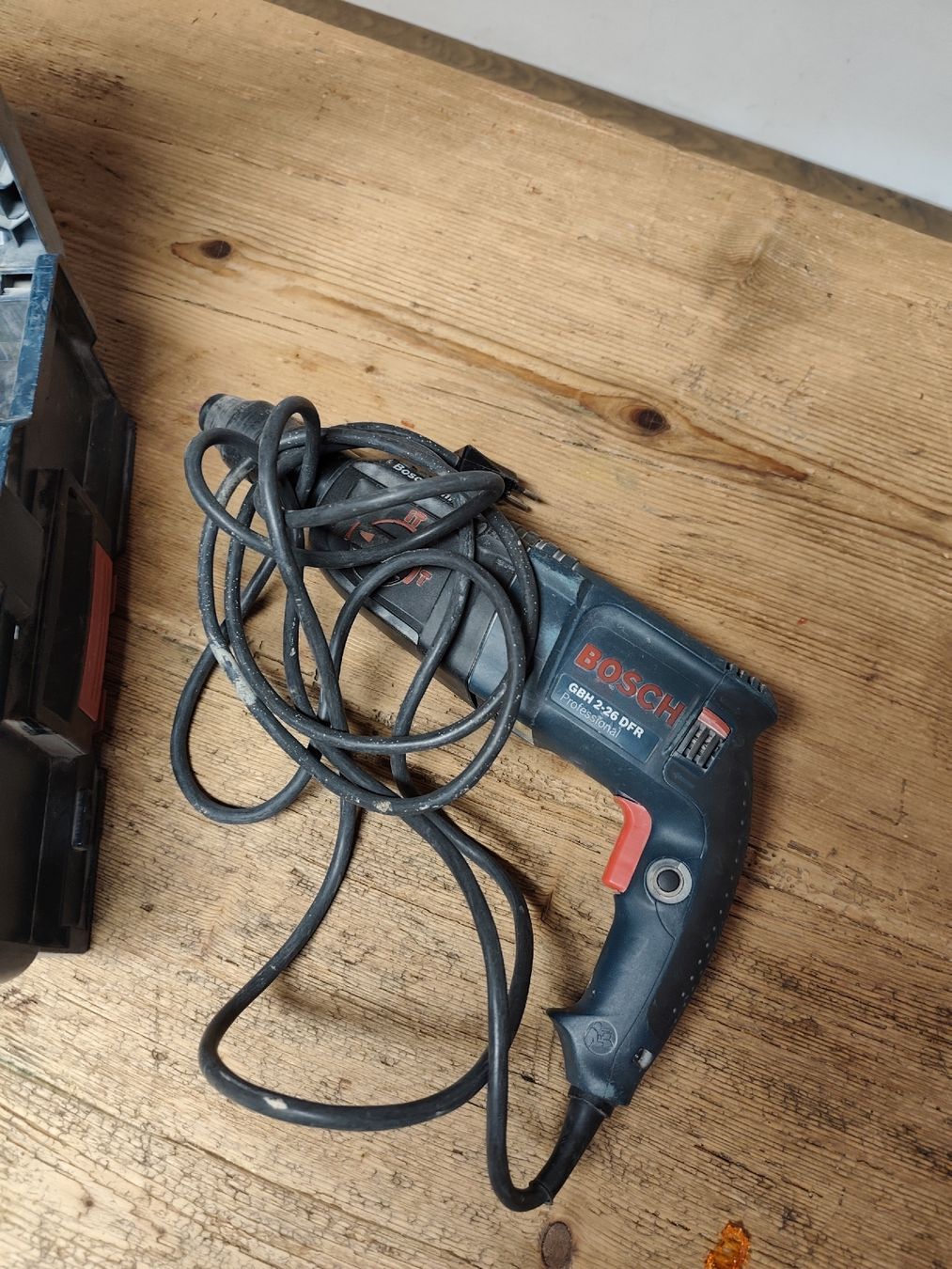 Bosch Trapani: Bohrhammer Bosch Professional mit Koffer – Usato da Langnau i. E. venduto da Acrjl 1