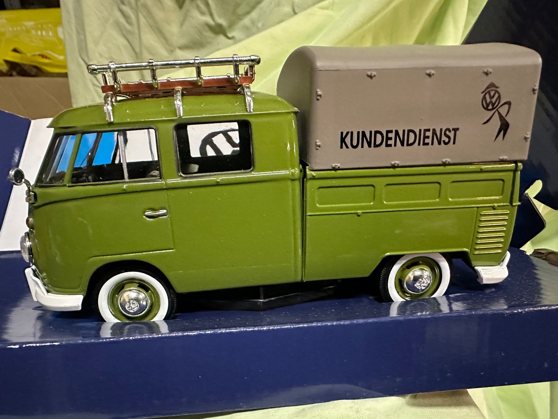 Volkswagen Modellini d'auto: Vw bus t1 doka pick up oldtimer classic luftgekühlt – Nuovo (secondo la descrizione) da Reinach AG venduto da rares75 1