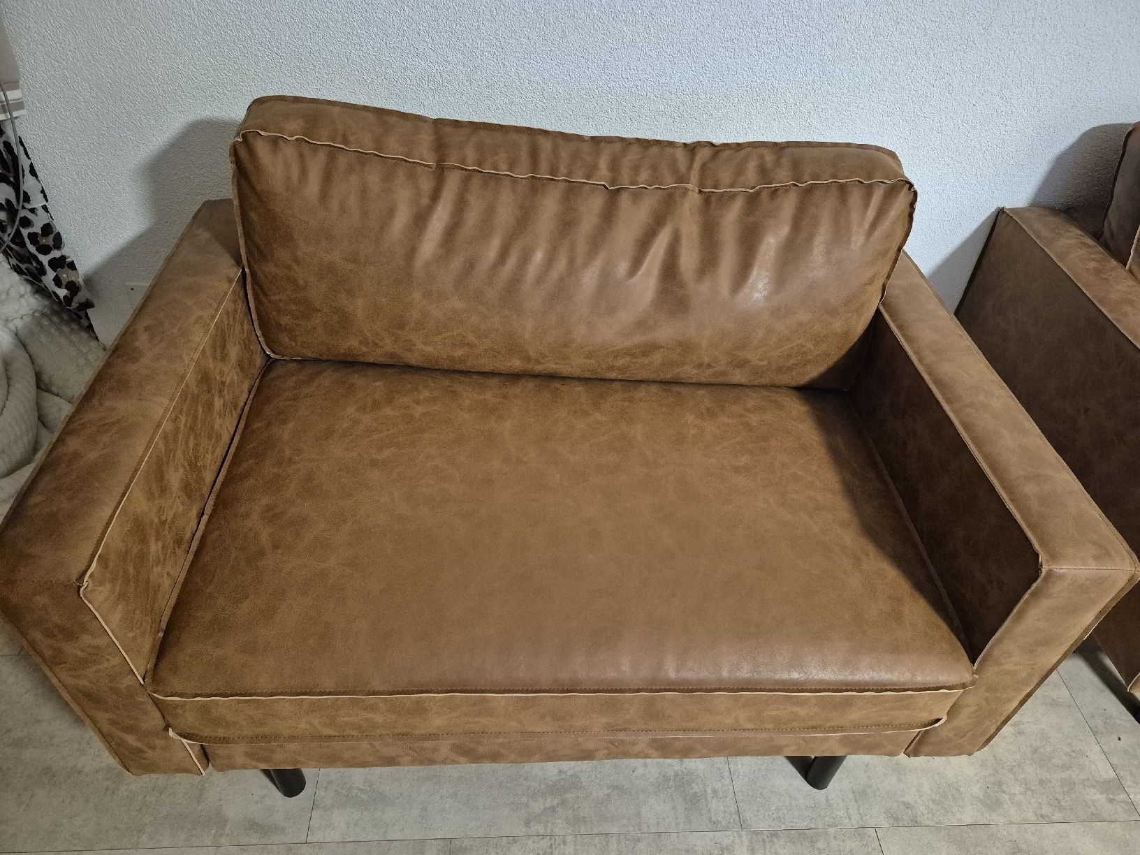 Sofas: Sofa (fast neuwertig) – Neu (gemäss Beschreibung) aus Gossau SG von mar_c5hf 1