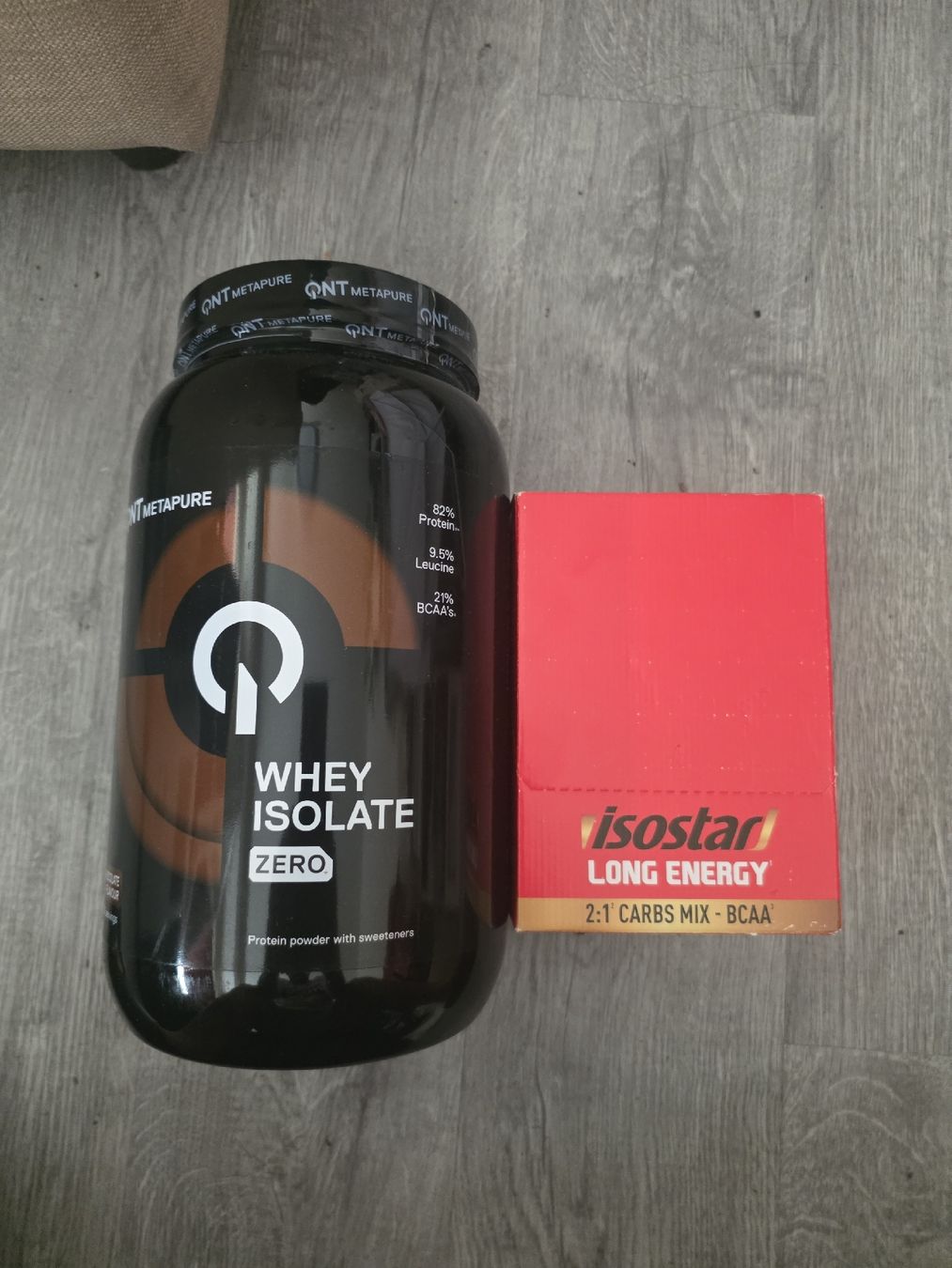 Aliments & Spécialités: QNT Metapure Whey Isolate Zero et Isostar Long Energy – Neuf avec emballage d'origine à Genève par mei_d6lr