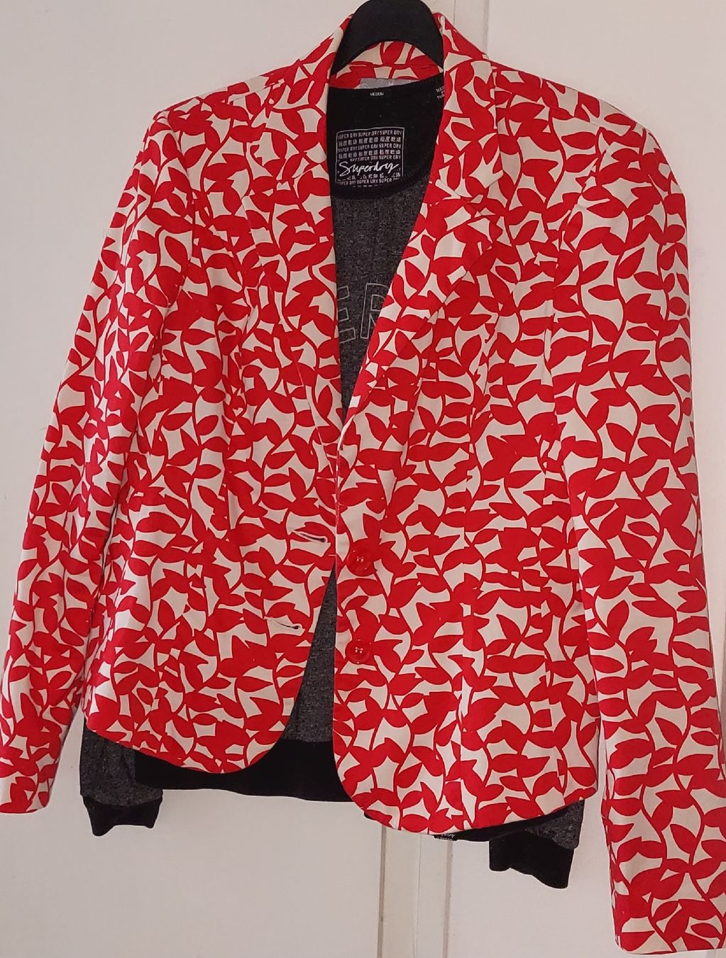 Superdry Lotti di vestiti: SET PULLOVER SUPERDRY M + veste offerte comme sur photo – Usato da Orpund venduto da Biennerome 5