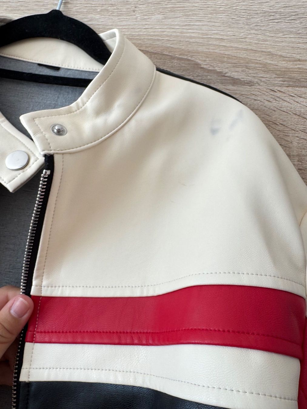 Jacken: Veste biker courte – Gebraucht aus Montreux von Izapechee 3