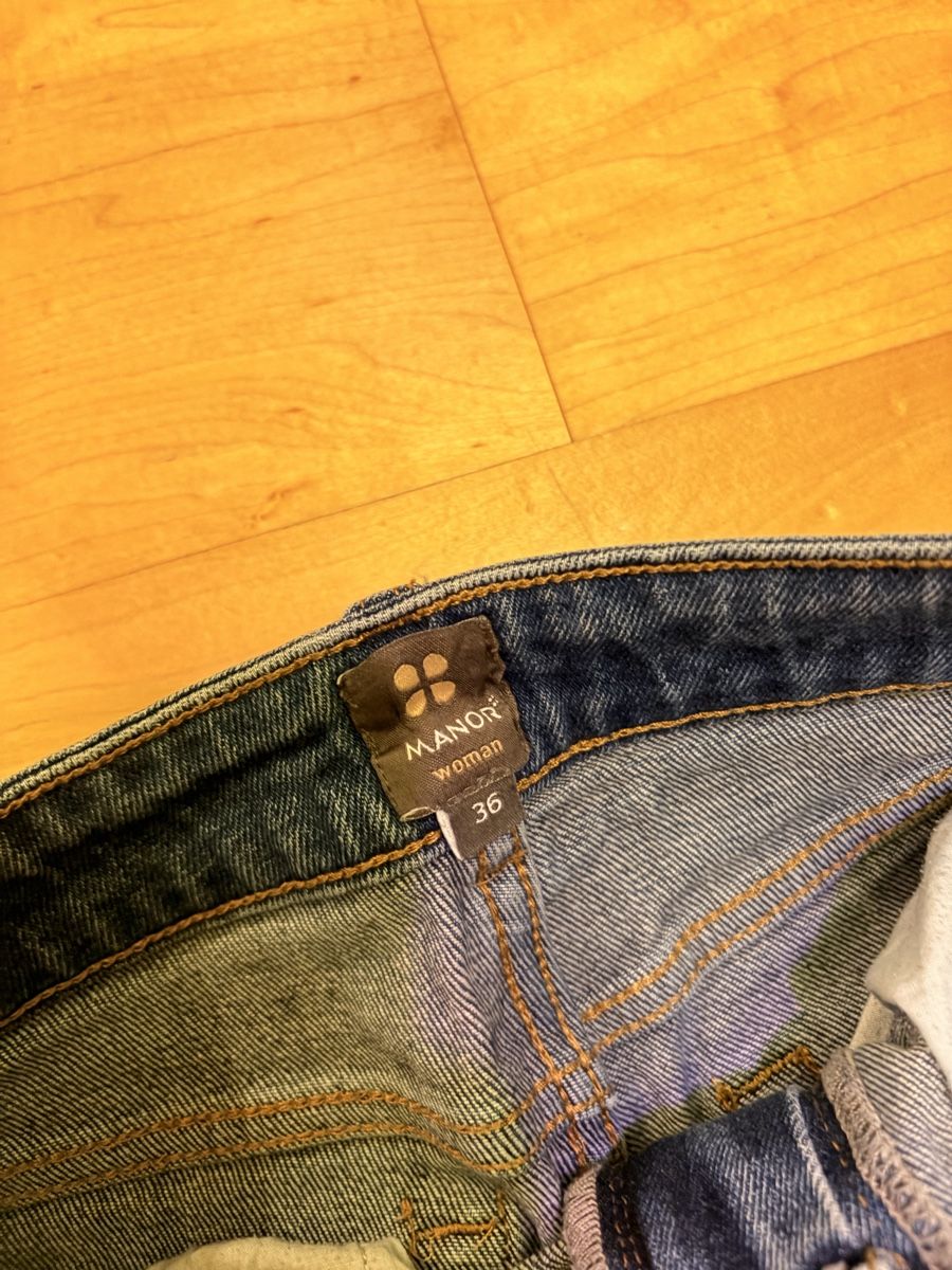 Manor Jeans: Jeans Manor  – Nuovo (secondo la descrizione) da Lavigny venduto da Lea_9rxv 1