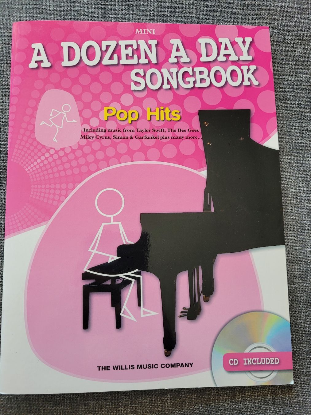 Libri: Mini A Dozen A Day Songbook Pop Hits mit CD Liederbuch – Nuovo (secondo la descrizione) da Biberist venduto da hertd