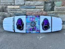 Wakeboard Liquid Force 135.3 cm mit Bindung