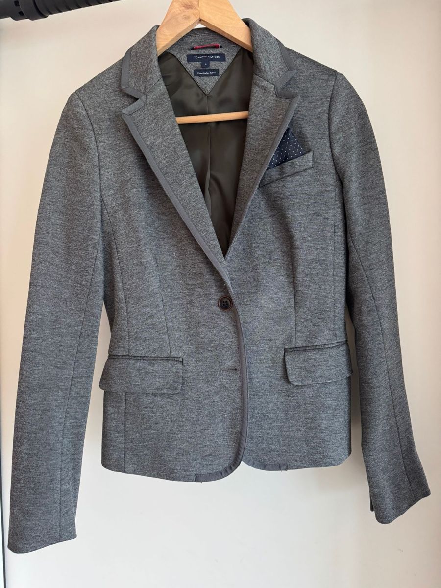 Tommy Hilfiger Giacche: Blaizer Tommy Hilfinger – Nuovo (secondo la descrizione) da Pfungen venduto da cla_gmn6