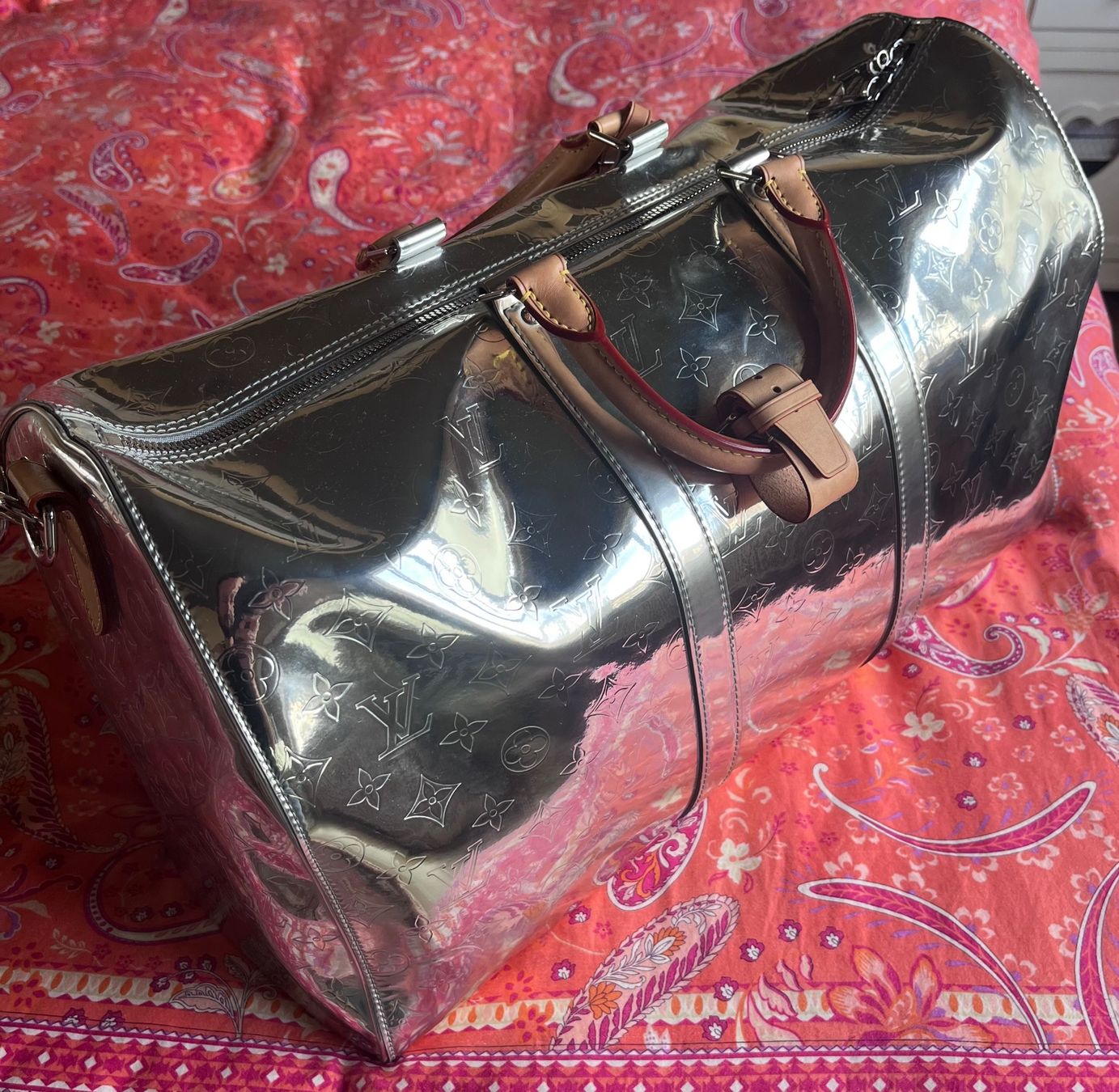Louis Vuitton Taschen: Louis Vuitton Keepall in SILBER – Gebraucht aus Zürich von all_766h 4