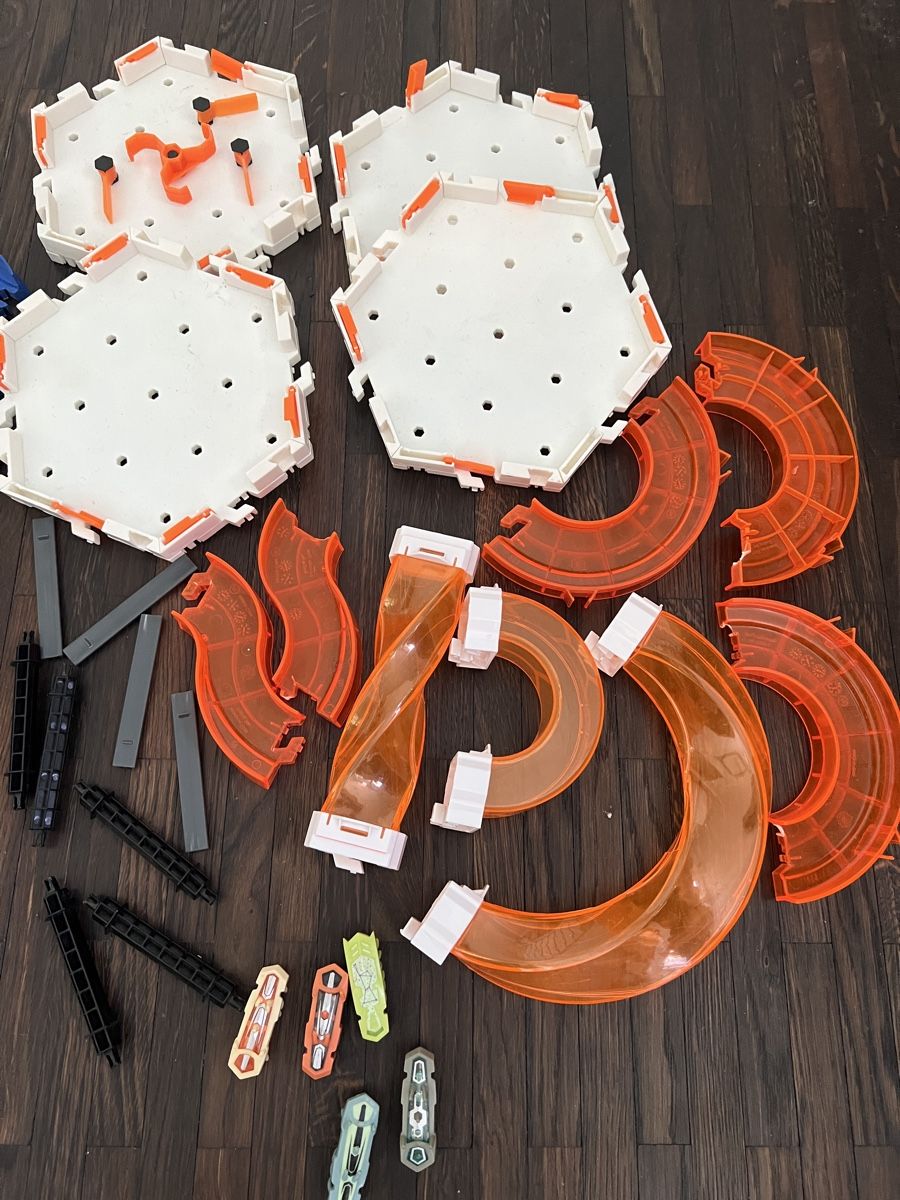 Circuits: Hexbug Kakerlake Rennbahn – D'occasion à luzern par Sim1 2
