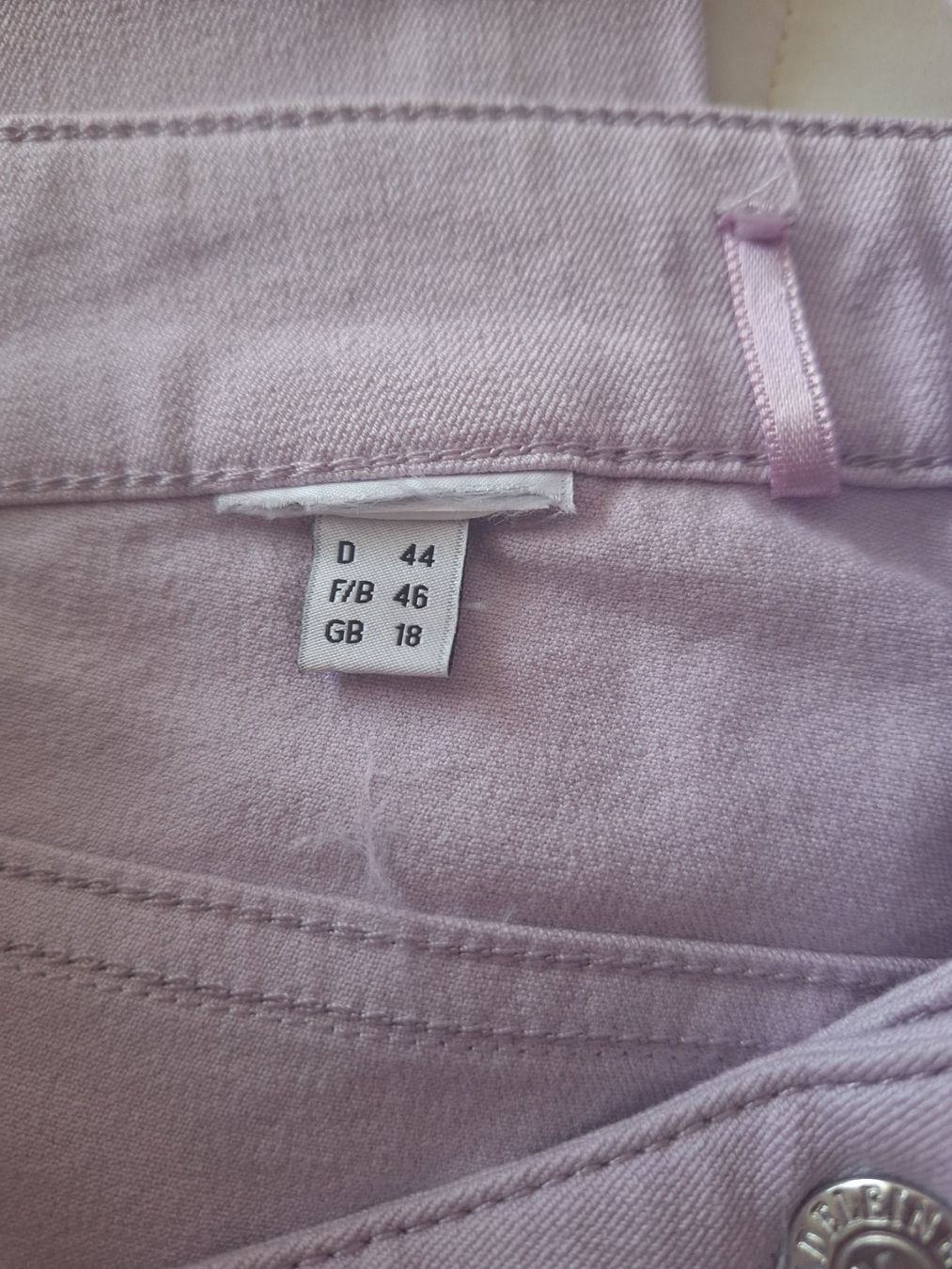 Madeleine Jeans: Jeans Madeleine taille F 46 – Usato da Lausanne venduto da anta-123 4