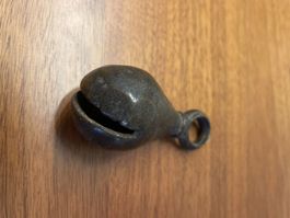 Antike Crotal-Glocke aus Bronze/Messing – Rustikale Pferdegl